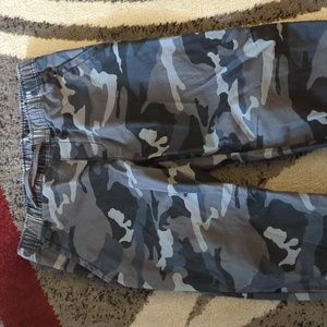 NWOT boys camo pants size 10/12 husky